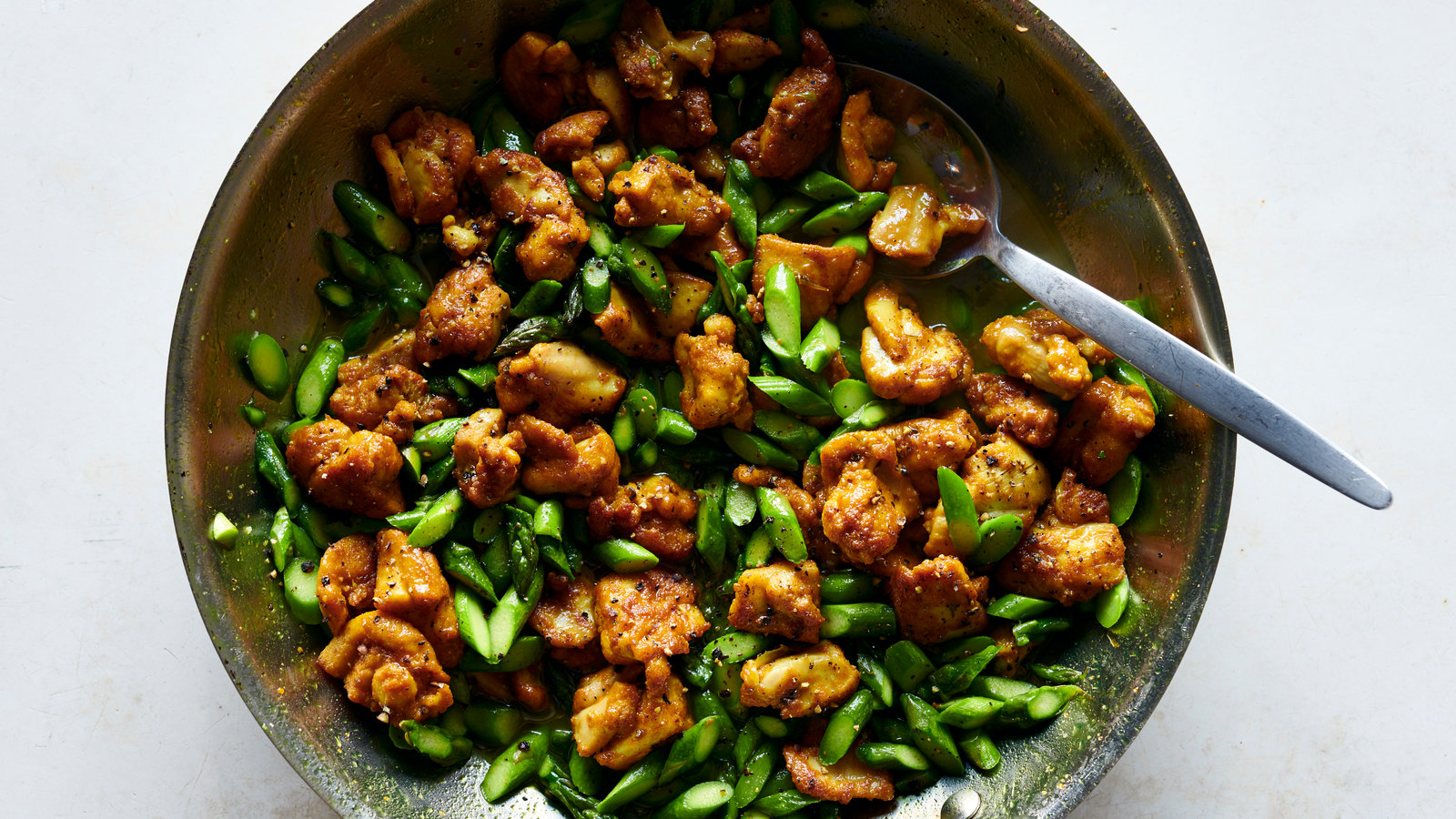 Turmeric-Black Pepper Chicken With Asparagus